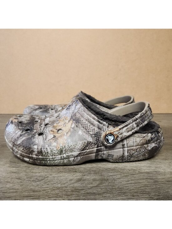 Crocs Classic Lined RealTree Edge Clogs Chocolate Camo Men's 10 - Women's 12 - Picture 2 of 10
